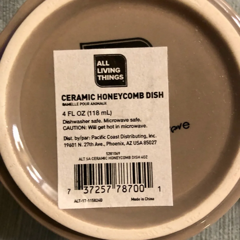 2 Ceramic Food Dishes for Small Animals
